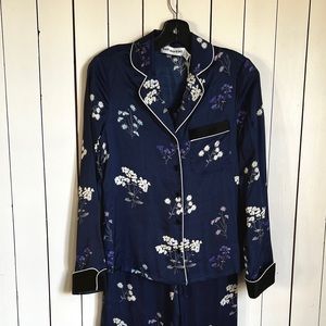 AUTH NWT Self-portrait flower print Pajamas set